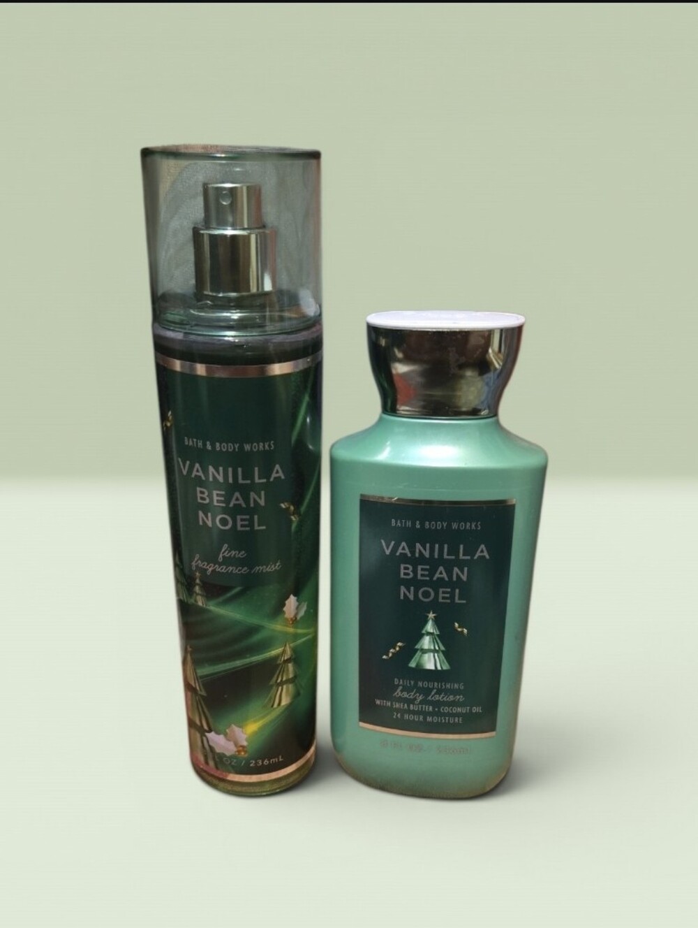 Bath & Body Works Vanilla Bean Noel Green Fragrance Mist & Lotion Set